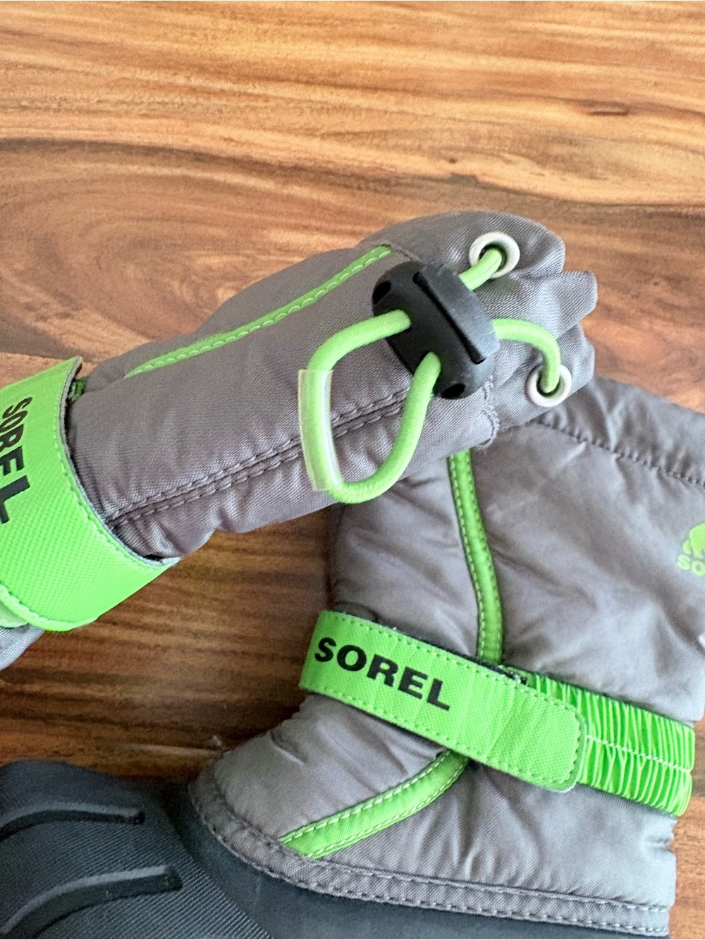 SOREL Kids Winter Snow Boots Size 13 Lined Gray & Green Shoes - Picture 7 of 10